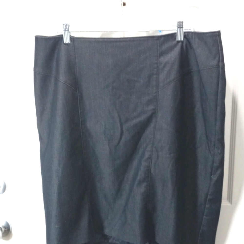Worthington Sz 18W Black Denim Style Pencil Skirt